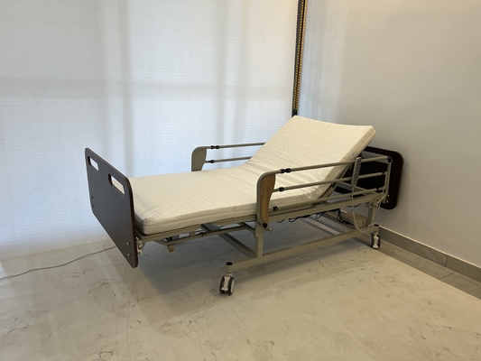 comprare Casa elettrica letto di cura per anziani con ruote chiudibili fabbricazione online