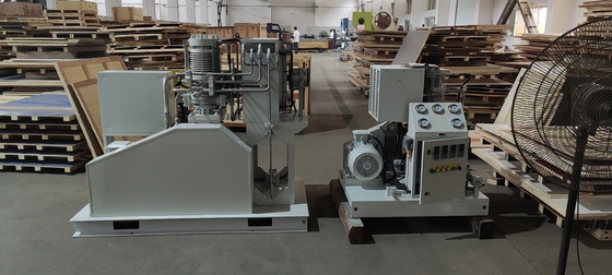 comprare Cilindro che riempie il compressore senza olio 30Nm3/H 50Nm3/H del ripetitore dell'ossigeno fabbricazione online
