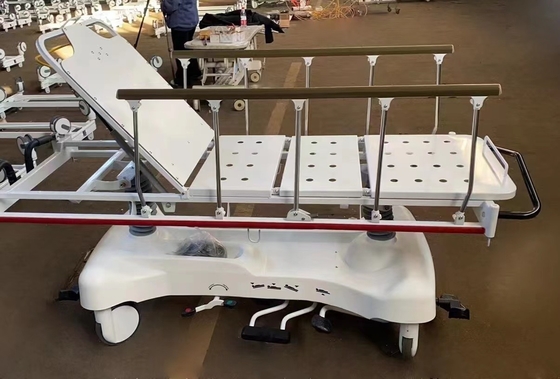 Carretto di lusso della barella dell'ospedale nero d'acciaio smontabile con quattro macchine per colata continua