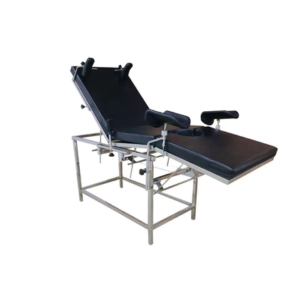 Letto ostetrico elettrico dell'ospedale nero per la ginecologia