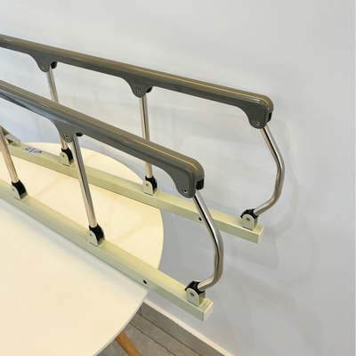Cinque accessori di nylon pieghevoli del letto di ospedale del bracciolo di sicurezza di profilo
