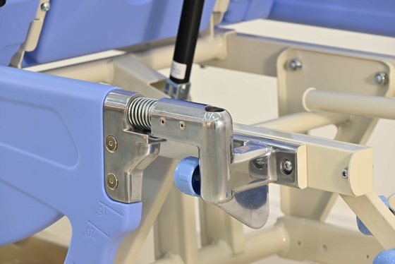 Stryker Materasso per il trasferimento del carrello del paziente Materasso per il trasferimento del carrello del paziente Bottiglie di ossigeno Letto per il trasferimento della sedia a rotelle