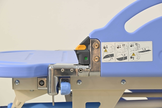 Stryker Materasso per il trasferimento del carrello del paziente Materasso per il trasferimento del carrello del paziente Bottiglie di ossigeno Letto per il trasferimento della sedia a rotelle