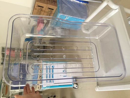 Materiale trasparente del bacino del bambino dell'ospedale degli accessori della greppia per i bambini