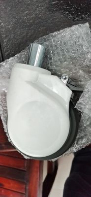 Il letto di ospedale parte la ruota di plastica muta a 5 pollici della macchina per colata continua medica con la copertura esterna dell'ABS del freno