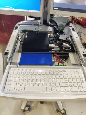 Carretto muoventesi integrato medico di Worksation del computer della lega di alluminio del carrello