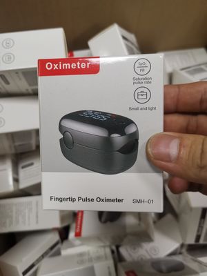 Materiali di consumo dell'apparecchio medico dell'ossimetro di impulso della punta delle dita di TFT di uso medico