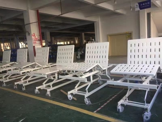 L'acciaio paziente manuale del letto dell'ospedale di 2 manovelle spruzza la struttura di plastica