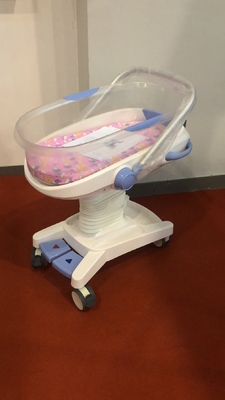 Multiuso regolabile dell'ospedale della greppia bianca del bambino per i neonati di cura