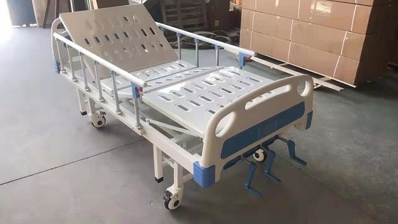 Cellulare manuale del letto di ospedale delle macchine per colata continua tre della clinica a 5 pollici della manovella