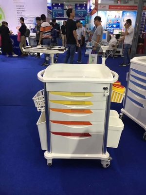 Carretto bianco medico dell'ambulanza dell'ABS dell'ospedale con quattro ruote