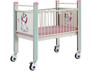 Letto di bambino mobile del fumetto rosa, letto a resina epossidica d'acciaio di cura del bambino con il letto dell'infante dell'ospedale del letto di bambino dell'ospedale della macchina per colata continua